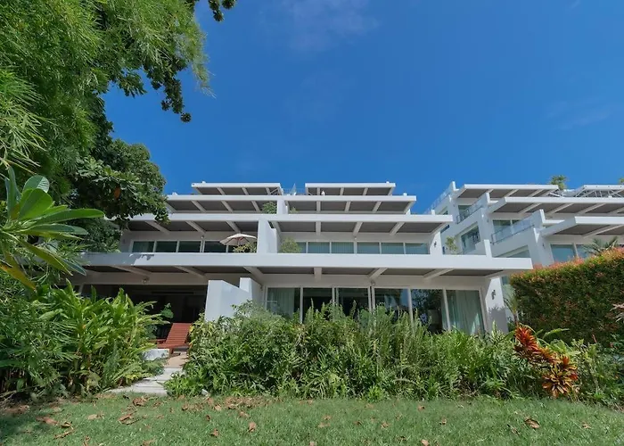 Poppy Beachfront Residence Ban Saiyuan