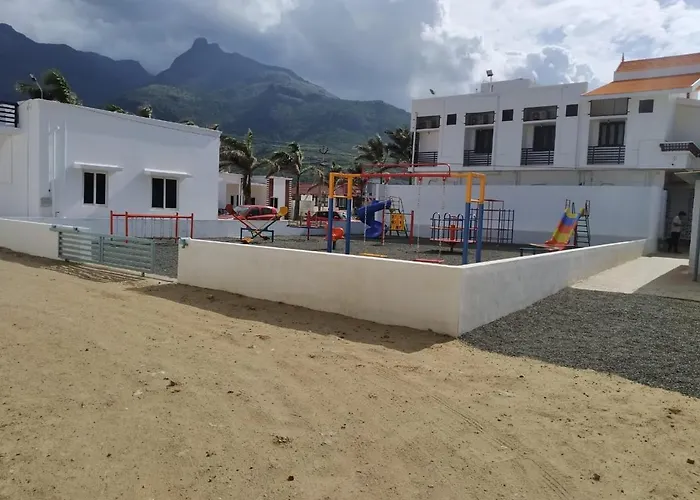 Green Garden Resort Kuttalam 