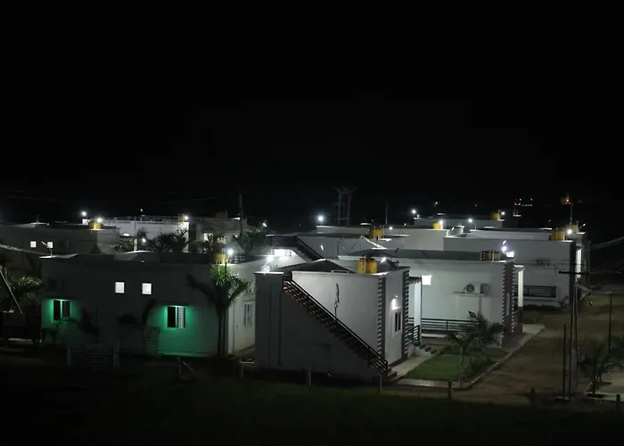 Green Garden Resort Kuttalam 