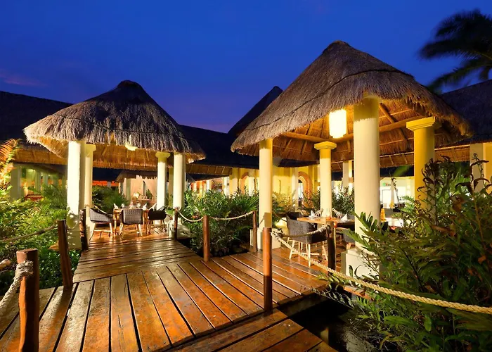 Family Selection At Grand Palladium Kantenah Resort & Spa Akumal