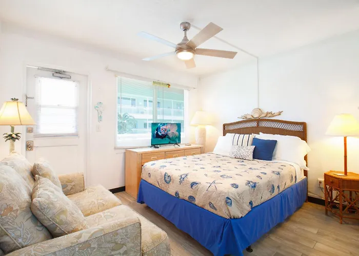 Tropic Terrace Suite #50 - Beachfront Resort St. Pete Beach