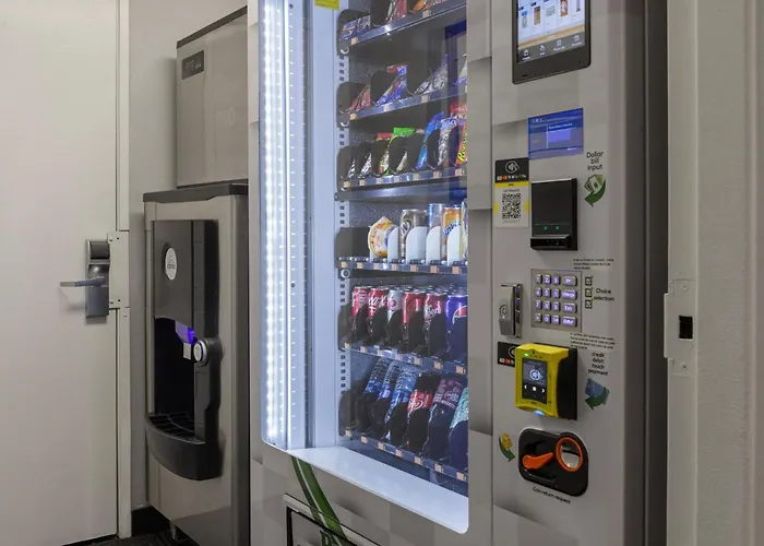 Peacock Suites Anaheim