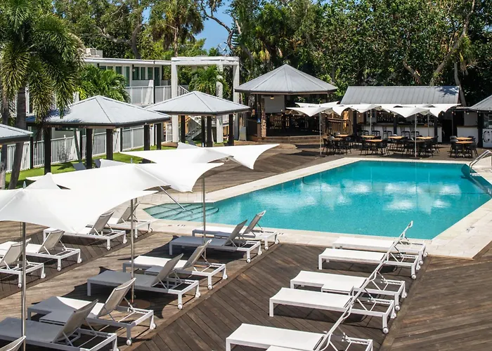 Casey Key Resorts - Mainland Osprey