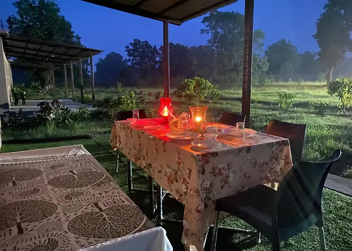 Wildlife Retreat Hotel Tāla