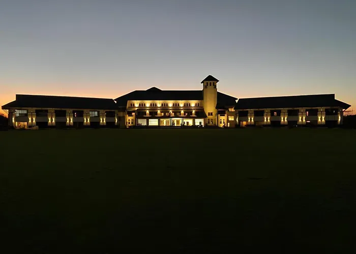 Royal Goldfieldd Club Resort Ltd Dapoli