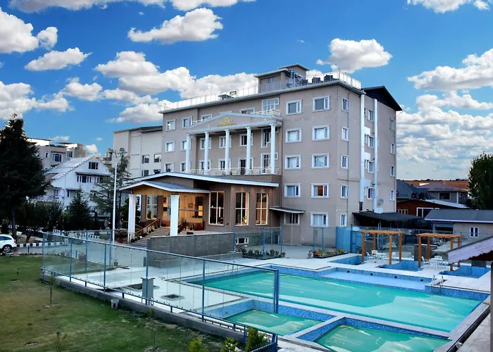 Platinum By The Grand Mamta Hotel Srinagar 