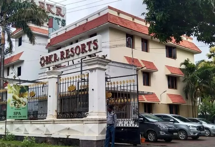 Bkr Resort Kuttalam 
