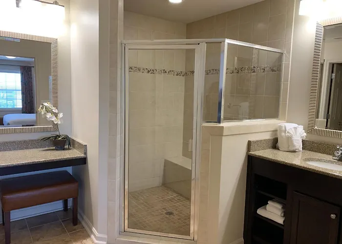 The Colonies At Williamsburg Hotel