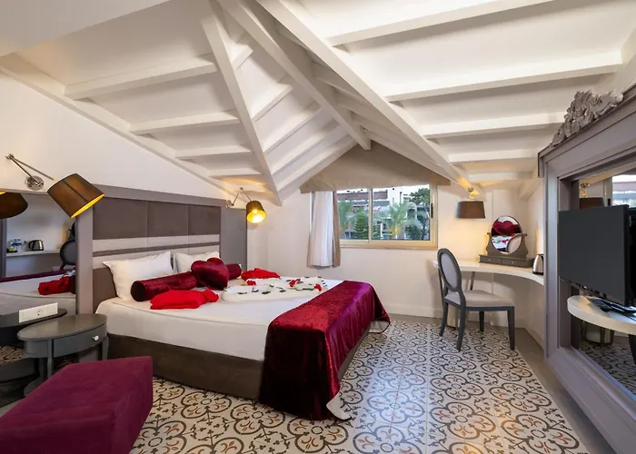 Crystal Aura Aqua Collection Hotel Kemer