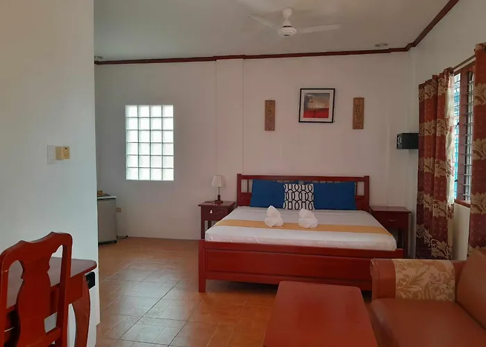 Bonita Oasis Beach Resort Moalboal