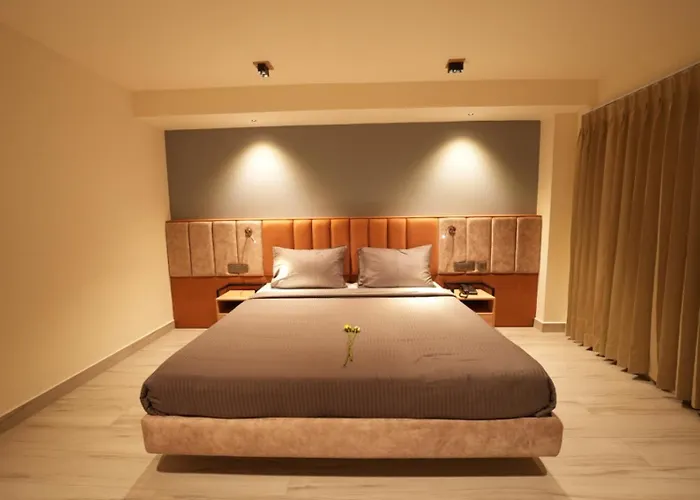 Aura Crimson Vistas Hotel Kodaikanal