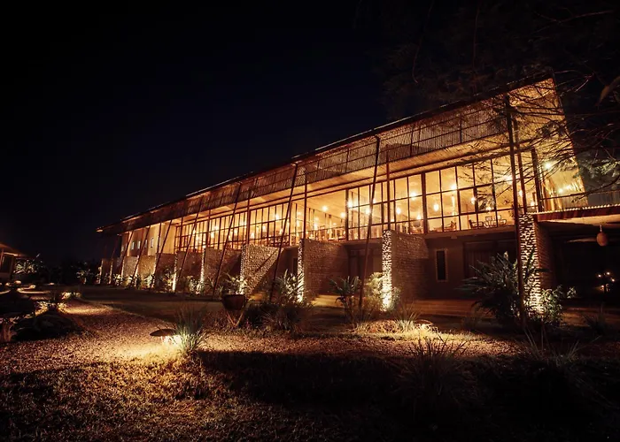 Sanctuary Chitwan National Park Hotel