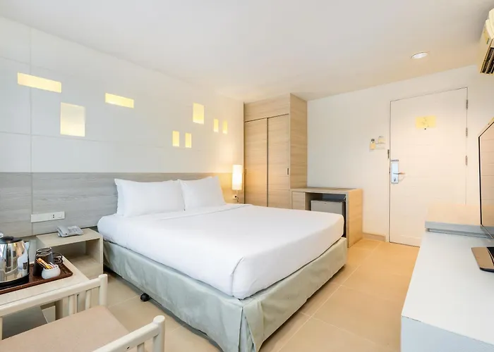 Sunshine Hotel & Residences Pattaya