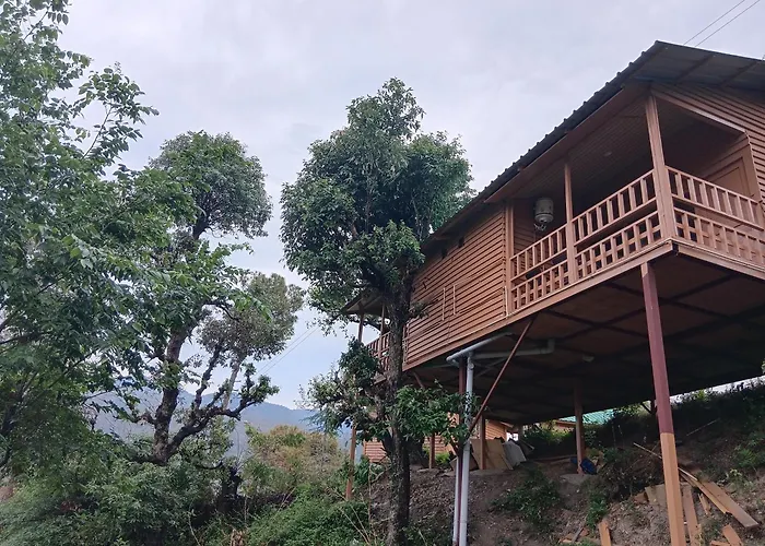 Golden Valley Cottages, Chail