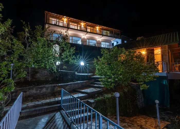 Shree Parijat Resort - Luxury Resort In Mukteshwar