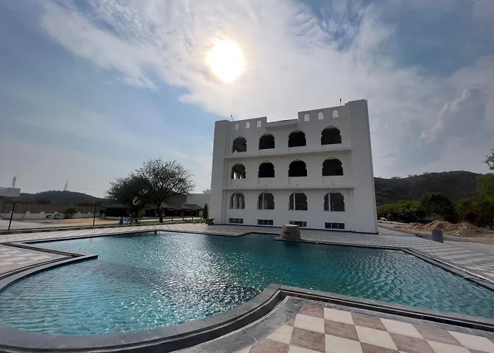 Roop Garh Palace, Jaipur