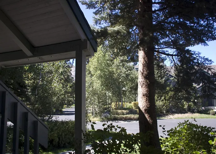 Snowcreek Resort Vacation Rentals Mammoth Lakes