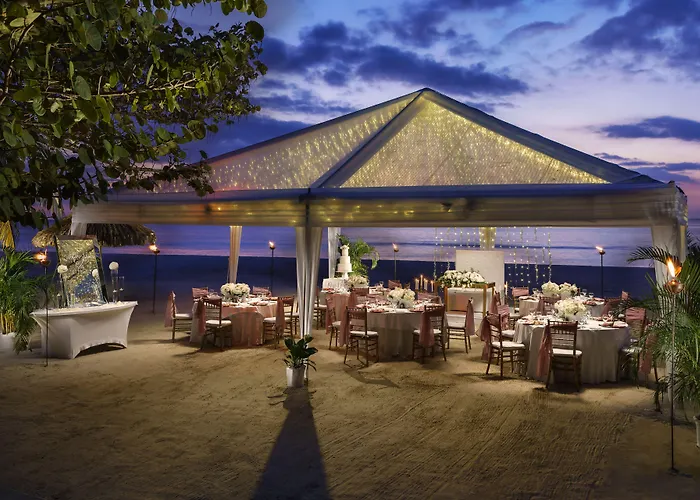 Hotel Couples Swept Away (Adults Only) Negril