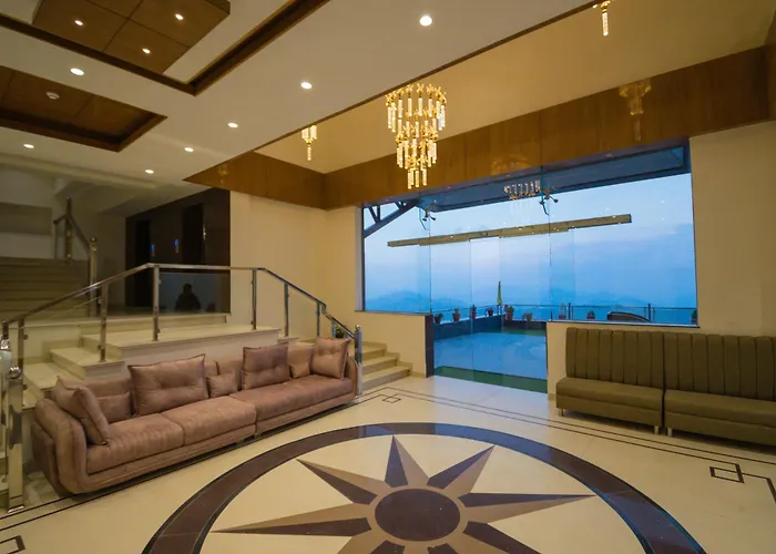 Alpine Holiday Inn Kufri