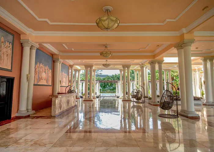 The Signature Level At Grand Palladium Lady Hamilton Resort & Spa Lucea