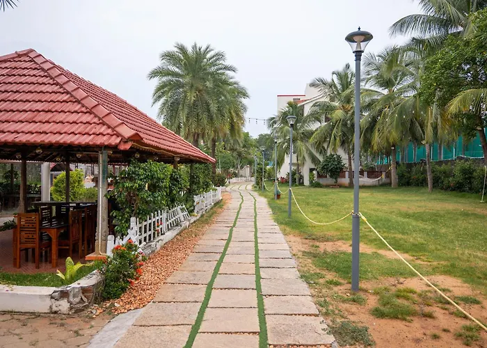 Redwoods Hotels And Resorts Chennai