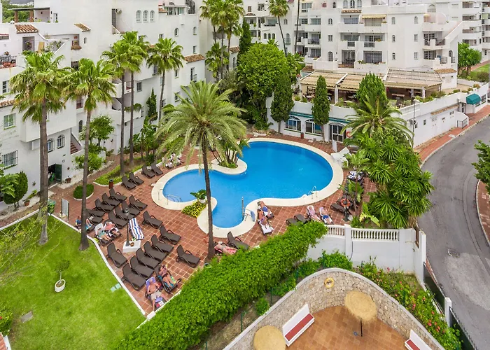 Royal Oasis Club At Pueblo Quinta Aparthotel Benalmadena