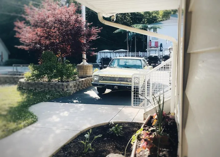 Bay Lodging Resort Put-in-Bay