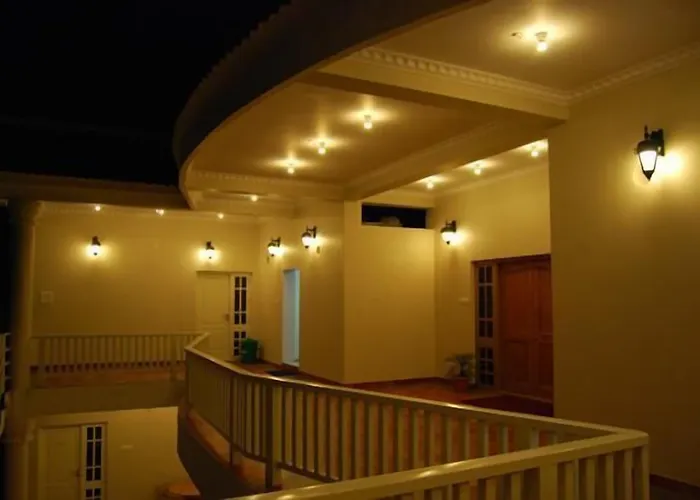 Palve Sugavasam Hotel Ooty