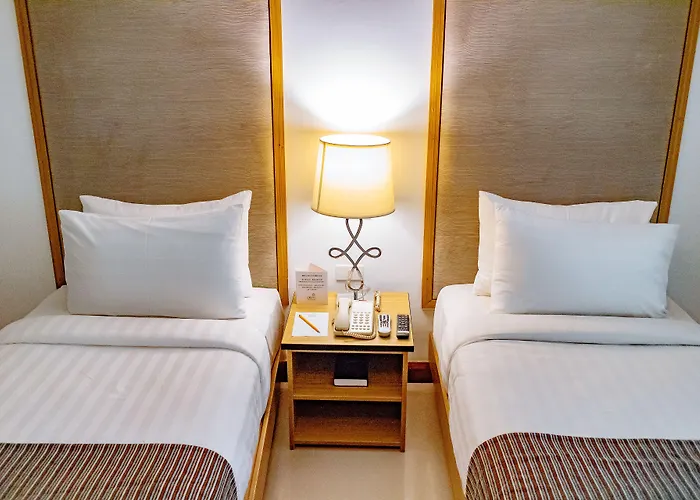 Crown Regency Courtyard Resort Balabag 
