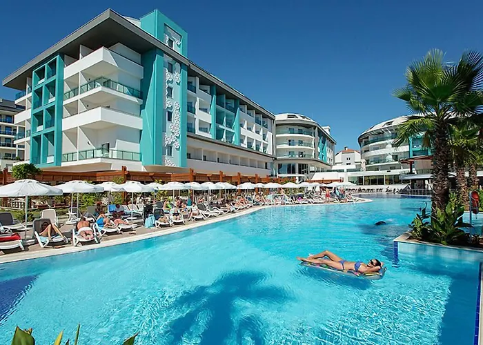 Sea Shell Resort & Spa Side