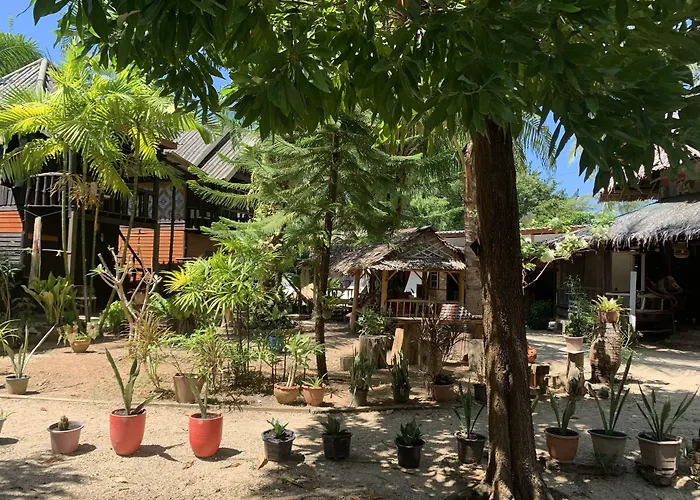 Leaf House Bungalows Sha Plus Approved Koh Lanta