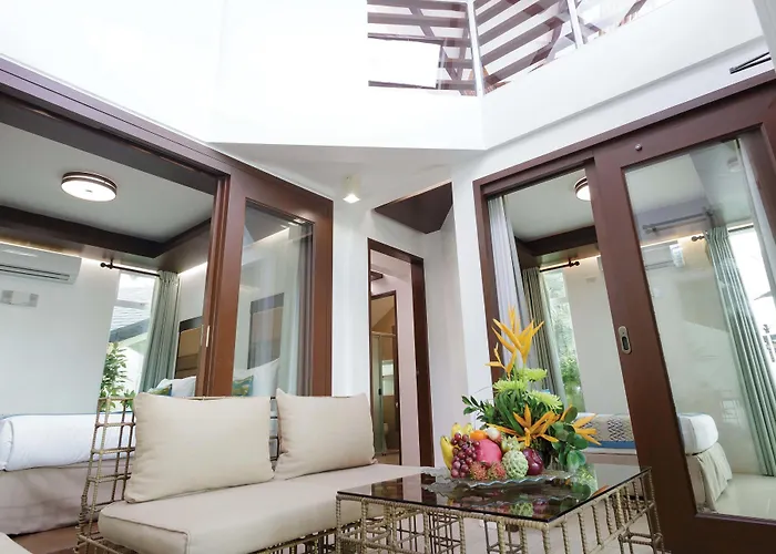 Acuatico Beach Resort & Hotel Laiya