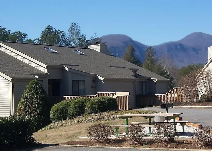Fairways Of The Mountain Hotel Lake Lure
