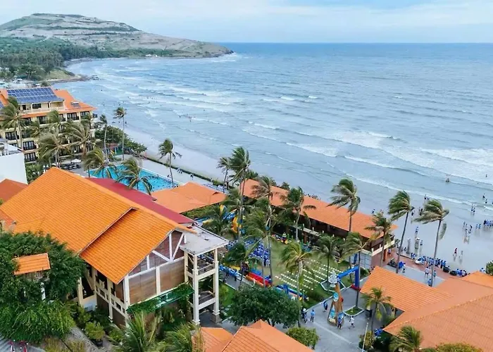 Hon Rom Central Beach Resort Mui Ne