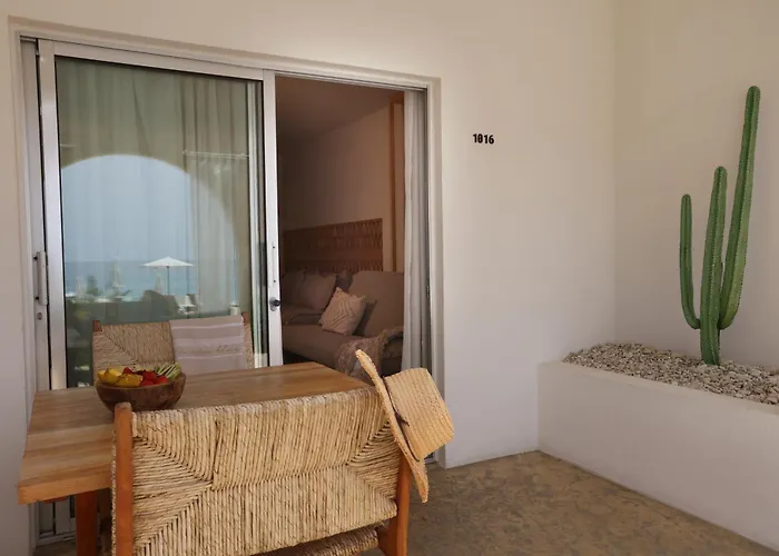 Ocean Blue Hotel & Resort -Jbeil Byblos