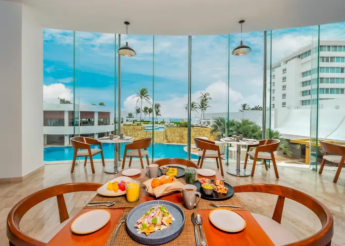 Altitude At Krystal Grand Cancún