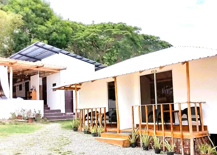 Crystal Cove Hotel Sipalay
