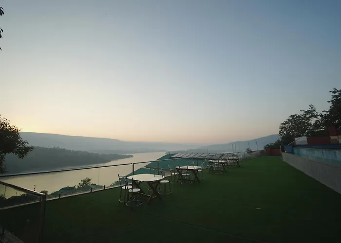 Nisarga Lake Resort Tapola Satara