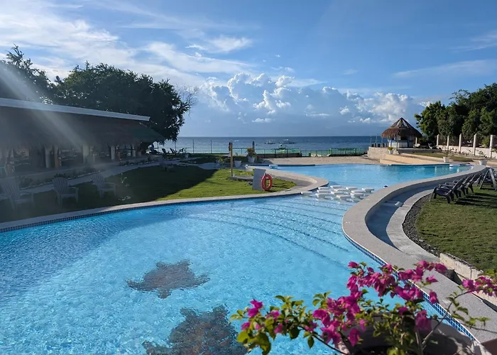 Banana Beach Club Moalboal