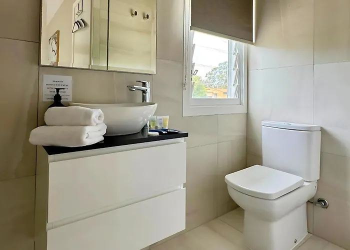 Saltwater Villas - Pet Friendly Accommodation Mooloolaba