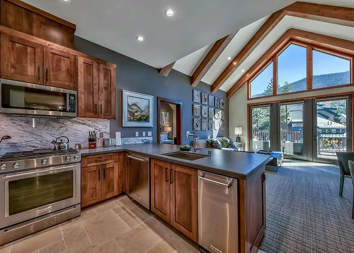 Zalanta, A Vail Resorts Property Stateline