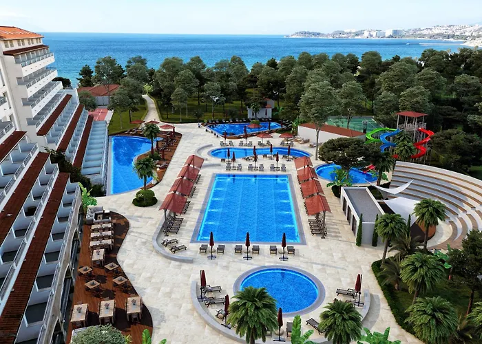 Batihan Beach Resort & Spa Kusadasi