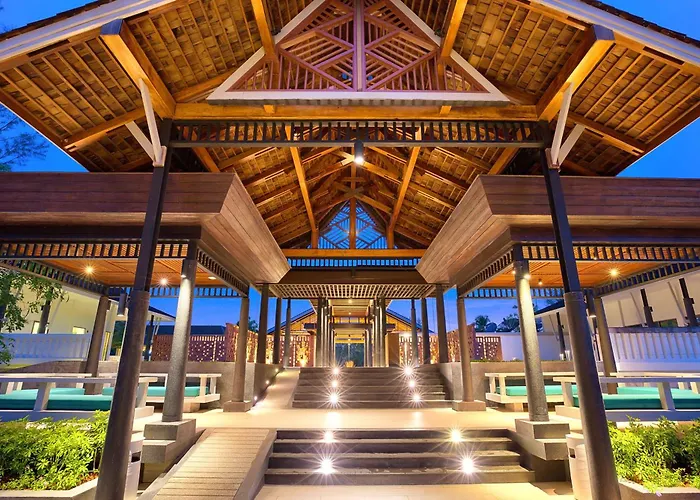 Outrigger Khao Lak Beach Resort