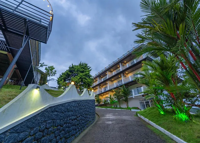 Treebo Misty Garden Resort & Spa With Swimming Pool Munnar