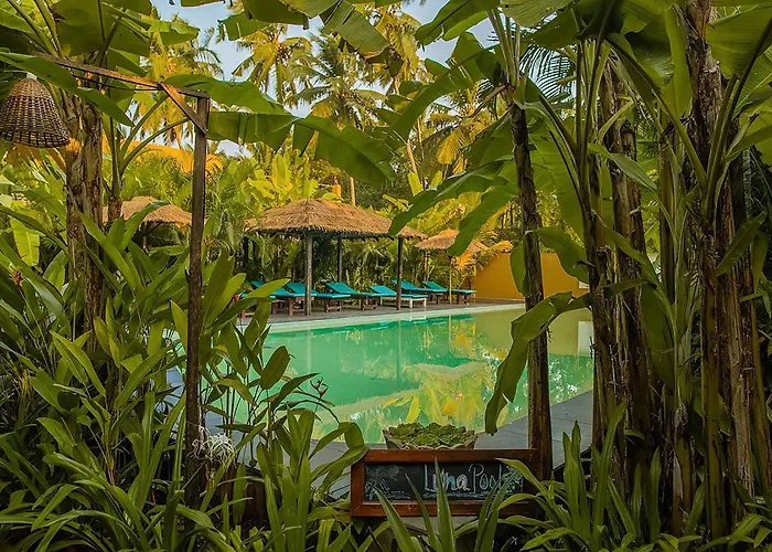 Justa Morjim Beach Resort Goa - 80 Steps From Morjim Beach
