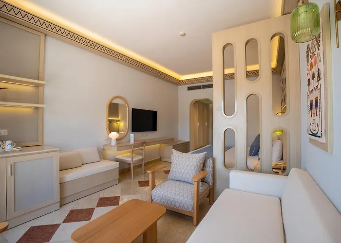 Pharaoh Azur Resort Hurghada
