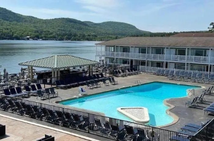 Georgian Lakeside Resort Lake George