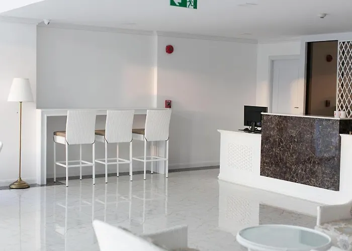 B2 Hua Hin Premier Hotel