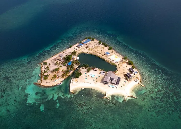 Bullock Island, Belize Hotel Placencia