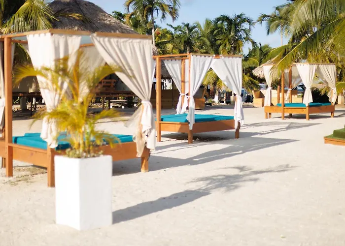Bullock Island, Belize Hotel Placencia